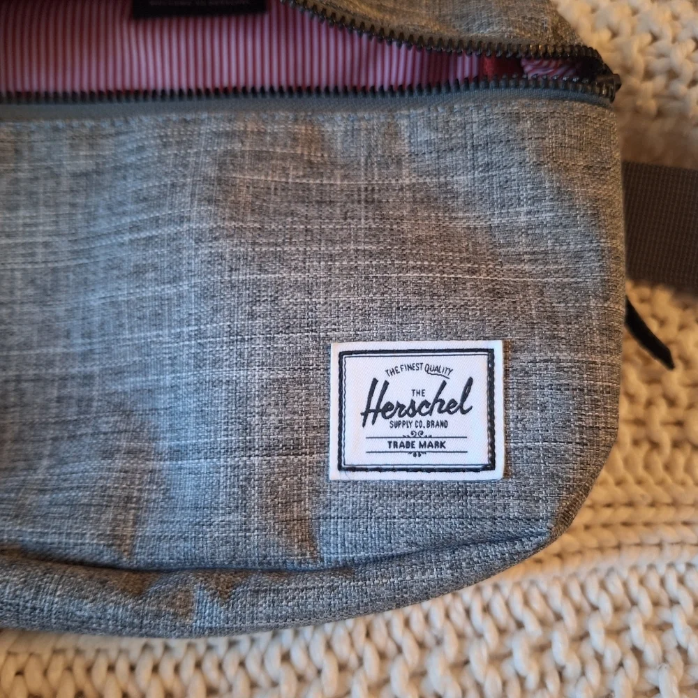 Herschel Supply Company Gray Belt Bag NWOT!